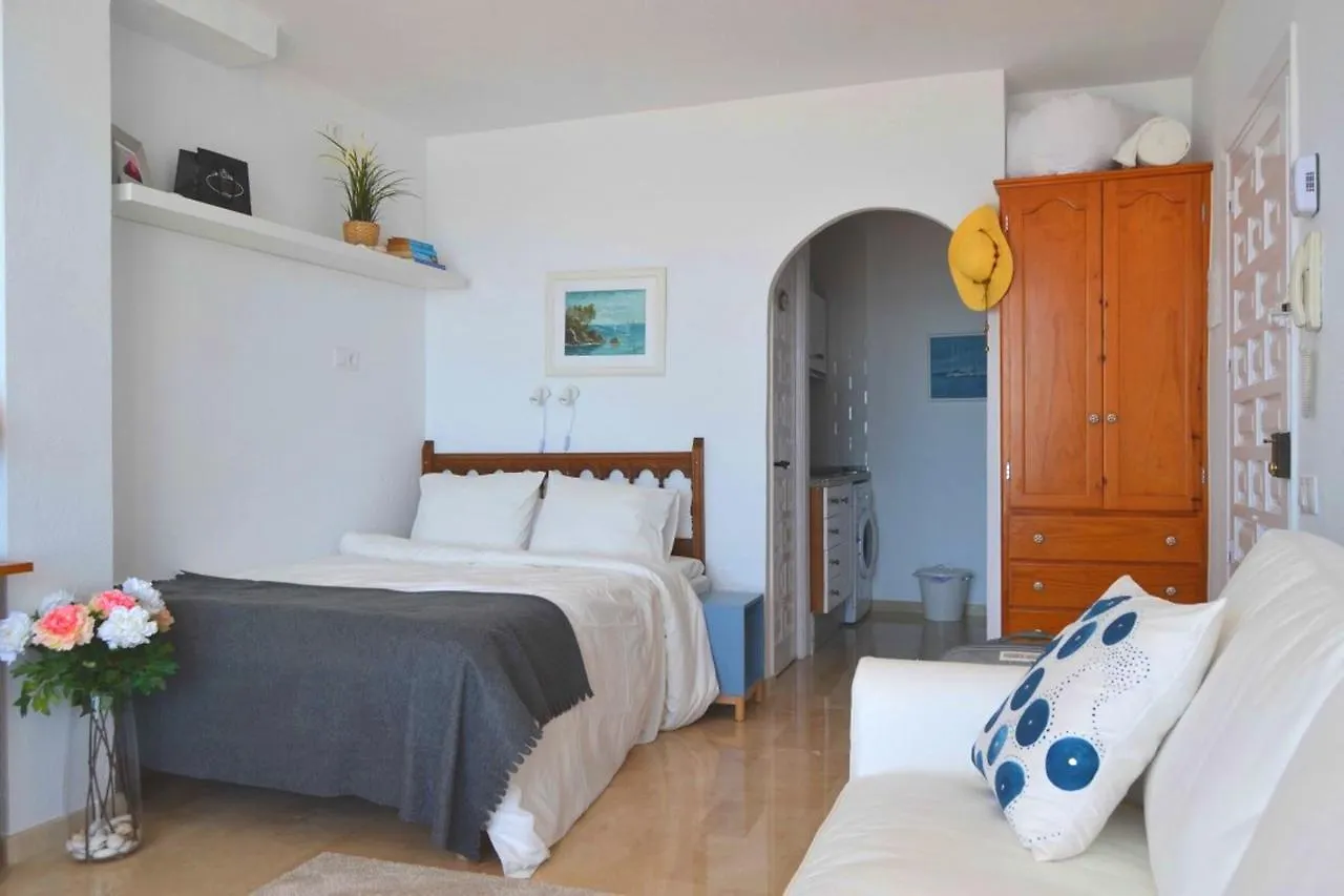 Studio Marina II Nerja Daire 0*,